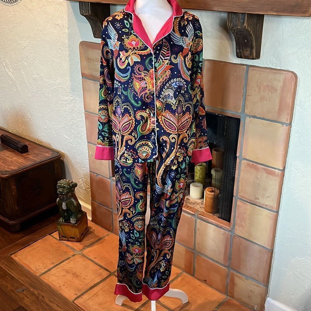 Averie Into the Wild Floral Paisley Pajama Set, size XS